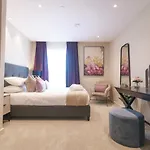 Entire 2 Bed - No. 44 - The Cosy Collection Ltd